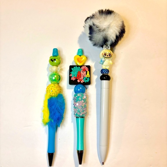 Colorful Plush Top DIY Bendable Pen Set - Picture 6 of 9